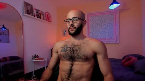 Snapshot of larry_stewart chatting on 02/10/26, 10:36 larry_stewart online show from 02/10/26, 10:36