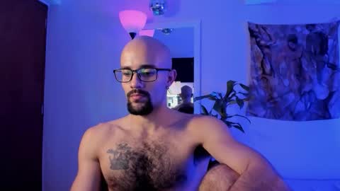 larry_stewart online show from 04/28/26, 02:27