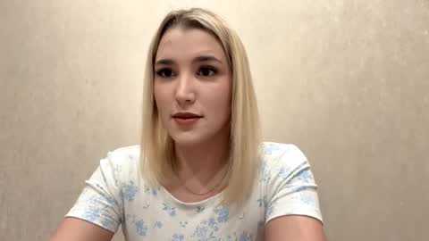 Snapshot of laruebaral chatting on 02/19/26, 09:11 Betty online show from 02/19/26, 09:11