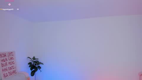 Snapshot of lary_holly chatting on 03/12/26, 03:23 Lary online show from 03/12/26, 03:23