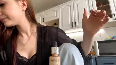 Snapshot of lashawnabatun chatting on 04/04/26, 11:40 Sara online show from 04/04/26, 11:40