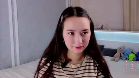 Snapshot of lashonlablue chatting on 12/14/25, 01:33 Eva online show from 12/14/25, 01:33