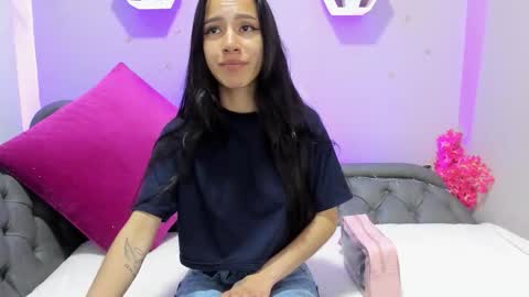 Snapshot of laskhmi_ chatting on 02/10/26, 12:20 Tania online show from 02/10/26, 12:20