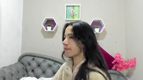 Tania  online show from 05/11/26, 12:33