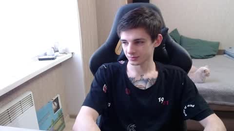 Snapshot of last_kenny chatting on 12/14/24, 12:23 Kenny online show from 12/14/24, 12:23