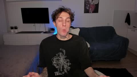 Snapshot of lastnight4you chatting on 12/29/24, 02:06 acie online show from 12/29/24, 02:06