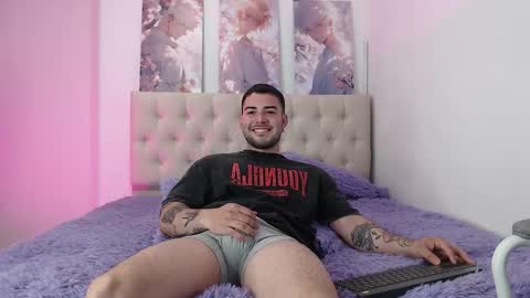 Snapshot of latam_ chatting on 03/17/26, 10:57 YOUR BABY online show from 03/17/26, 10:57