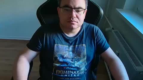 Snapshot of latexboy893 chatting on 05/25/26, 12:44 latexboy893 online show from 05/25/26, 12:44