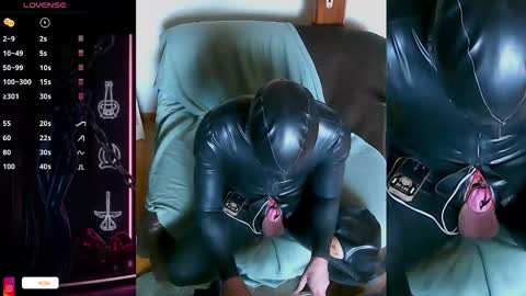 Snapshot of latexfashionfetish chatting on 03/30/26, 01:12 latexfashionfetish online show from 03/30/26, 01:12