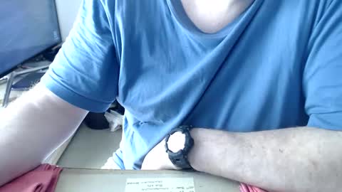 Snapshot of latexloverch71 chatting on 03/05/25, 11:38 Andreas Latexlover online show from 03/05/25, 11:38