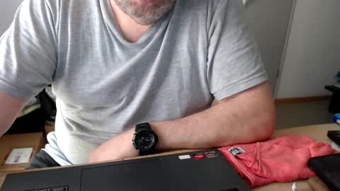 Snapshot of latexloverch71 chatting on 04/03/26, 02:48 Andreas Latexlover online show from 04/03/26, 02:48