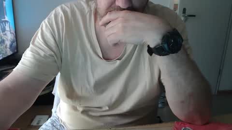 Snapshot of latexloverch71 chatting on 04/11/26, 01:59 Andreas Latexlover online show from 04/11/26, 01:59