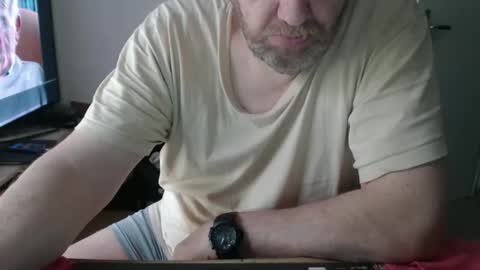 Snapshot of latexloverch71 chatting on 04/13/26, 11:05 Andreas Latexlover online show from 04/13/26, 11:05