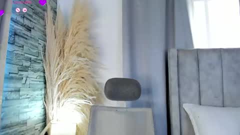 Snapshot of latikamarala_ chatting on 05/31/26, 01:51 Lorena online show from 05/31/26, 01:51