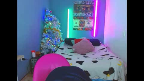 Snapshot of latin_boysxxx_ chatting on 11/26/25, 01:50 latin_boysxxx_ online show from 11/26/25, 01:50