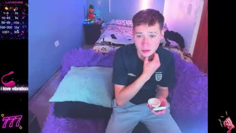 Snapshot of latin_boysxxx_ chatting on 02/09/26, 07:29 latin_boysxxx_ online show from 02/09/26, 07:29