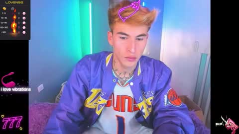 Snapshot of latin_boysxxx_ chatting on 03/27/26, 02:17 latin_boysxxx_ online show from 03/27/26, 02:17