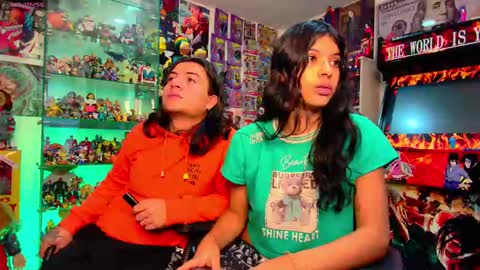 Snapshot of latin_couple77 chatting on 02/18/25, 05:20 Sara y Andy online show from 02/18/25, 05:20