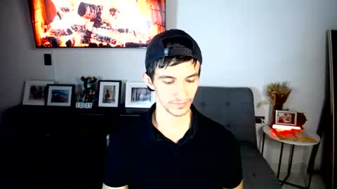 Snapshot of latin_cr7 chatting on 07/31/26, 05:51 Steven online show from 07/31/26, 05:51