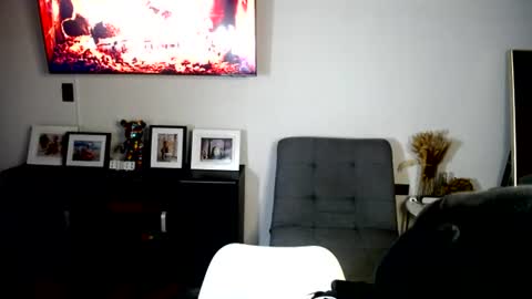 Snapshot of latin_cr7 chatting on 08/01/26, 04:12 Steven online show from 08/01/26, 04:12
