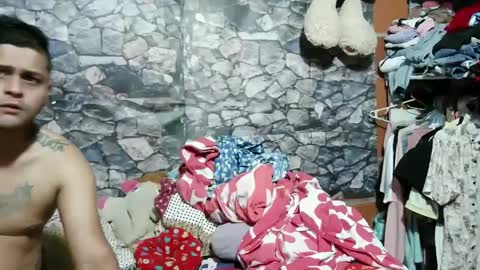 Snapshot of latin_hornycouple chatting on 01/05/25, 02:19 latin_hornycouple online show from 01/05/25, 02:19