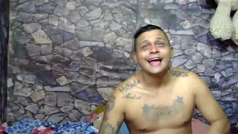 Snapshot of latin_hornycouple chatting on 01/24/25, 03:45 latin_hornycouple online show from 01/24/25, 03:45