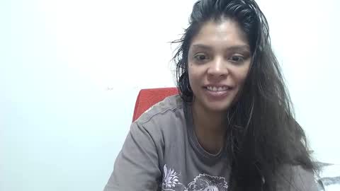 Snapshot of latin_meg chatting on 02/15/26, 07:32 M E G A N online show from 02/15/26, 07:32