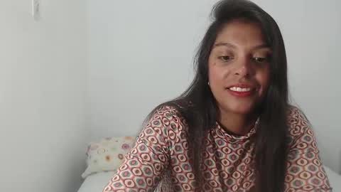Snapshot of latin_meg chatting on 04/19/26, 09:39 M E G A N online show from 04/19/26, 09:39