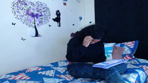 Snapshot of latin_rihanna_j chatting on 12/11/24, 02:52 karen online show from 12/11/24, 02:52