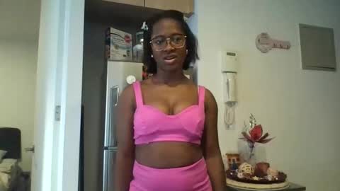 Snapshot of latina033 chatting on 03/13/26, 11:39 latina033 online show from 03/13/26, 11:39