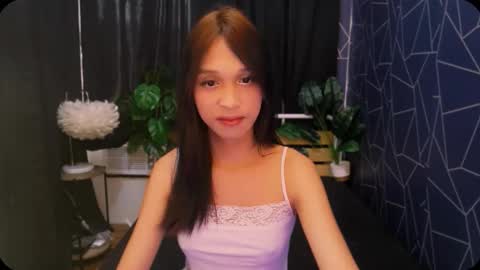 Snapshot of latina_andrea chatting on 01/17/26, 01:21 latina_andrea online show from 01/17/26, 01:21