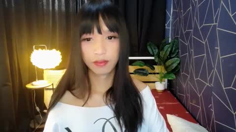 Snapshot of latina_andrea chatting on 03/17/26, 02:16 latina_andrea online show from 03/17/26, 02:16