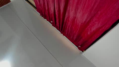 Snapshot of latina_candy01 chatting on 11/25/25, 07:58 latina_candy01 online show from 11/25/25, 07:58