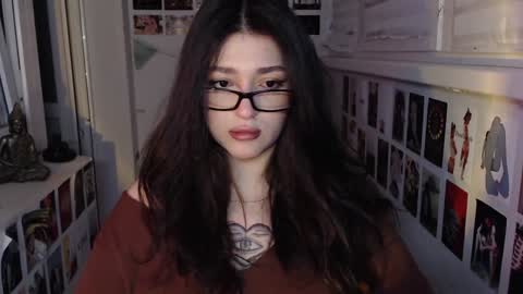 Snapshot of latina_mia chatting on 01/08/25, 10:58 miiiiiiaaaa online show from 01/08/25, 10:58