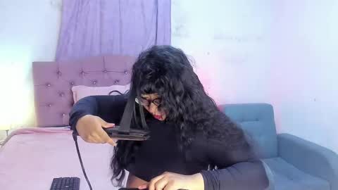 Martina online show from 05/11/26, 05:57