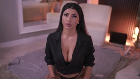 Latina online show from 04/29/26, 07:31