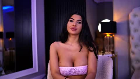 Latina online show from 06/26/26, 06:12
