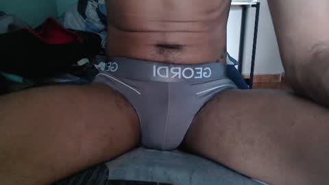 Snapshot of latinbigcrazy chatting on 06/19/26, 04:22 latinbigcrazy online show from 06/19/26, 04:22