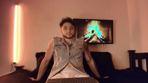 Snapshot of latinboyvip_ chatting on 05/05/26, 02:30 LatinBoyVIP Colombian online show from 05/05/26, 02:30