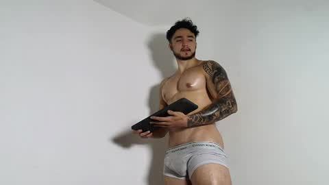 Snapshot of latinboyvip_ chatting on 06/07/26, 01:43 LatinBoyVIP Colombian online show from 06/07/26, 01:43