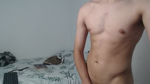 Snapshot of latinbunny7779 chatting on 01/05/25, 10:32 camilo online show from 01/05/25, 10:32