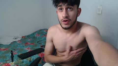 Snapshot of latinbunny7779 chatting on 01/15/25, 11:51 camilo online show from 01/15/25, 11:51