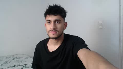 Snapshot of latinbunny7779 chatting on 03/05/25, 05:40 camilo online show from 03/05/25, 05:40