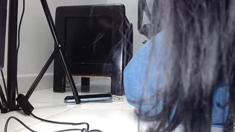 Martina  April online show from 12/20/24, 08:12