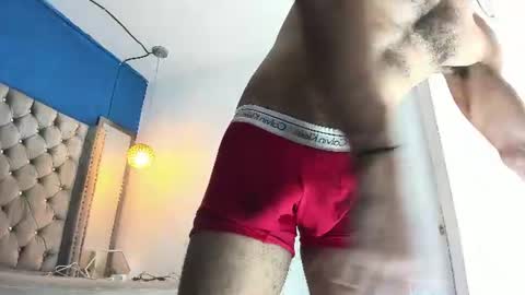 Snapshot of latinhotboys1 chatting on 07/09/26, 05:33 Zeus online show from 07/09/26, 05:33