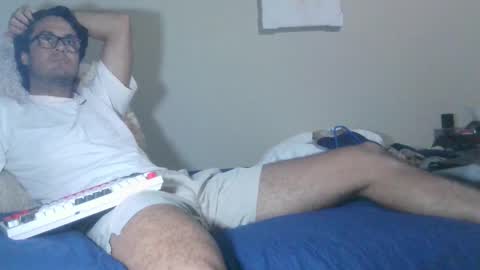 Snapshot of latinincognito chatting on 01/06/26, 04:05 latinincognito online show from 01/06/26, 04:05