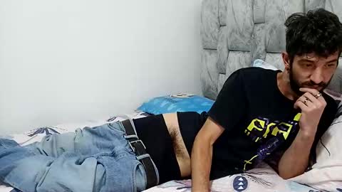 Snapshot of latinlustandfrenchkiss chatting on 11/27/25, 03:36 latinlustandfrenchkiss online show from 11/27/25, 03:36