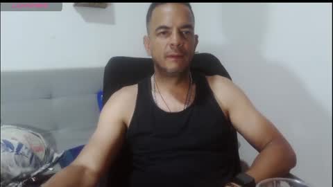Snapshot of latinmartin254 chatting on 04/19/26, 07:27 latinmartin254 online show from 04/19/26, 07:27