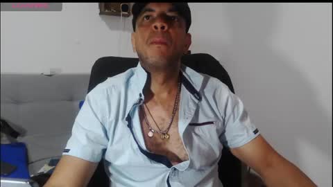 Snapshot of latinmartin254 chatting on 05/02/26, 03:06 latinmartin254 online show from 05/02/26, 03:06