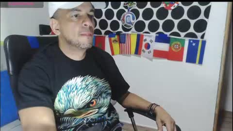 Snapshot of latinmartin254 chatting on 06/21/26, 02:58 latinmartin254 online show from 06/21/26, 02:58
